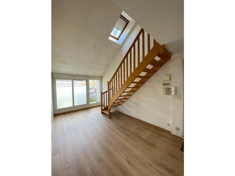 Location Appartement Rennes  702 €