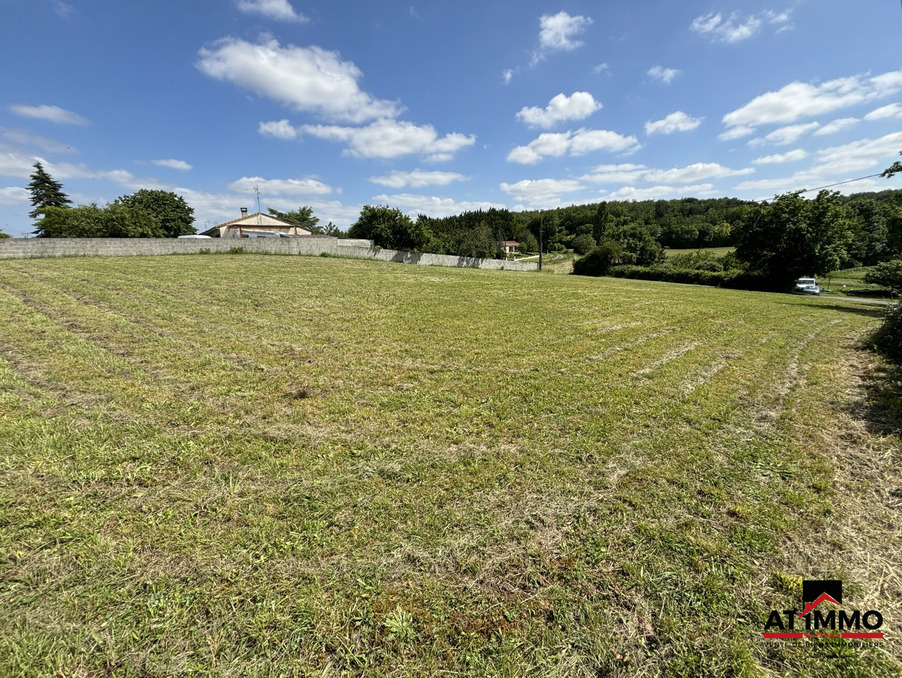 Vente Terrain Châteauneuf sur Charente 26 600 €