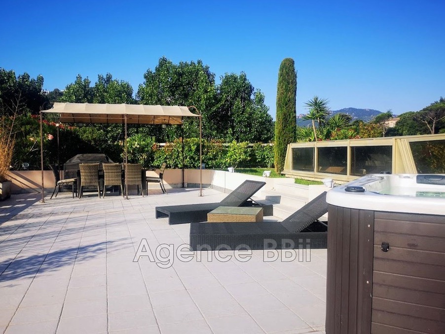 Vente Appartement Mandelieu-la-Napoule  799 000 €