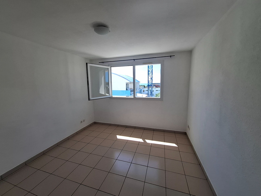 Location Appartement Saint-Denis  391 €