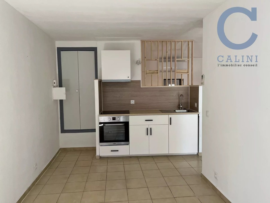 Location Appartement Clarensac  400 €