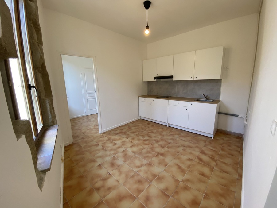 Location Appartement Castelnaudary  320 €