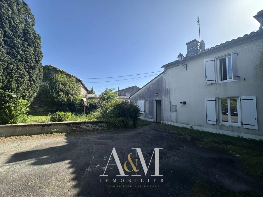 Location Maison Tourriers  650 €