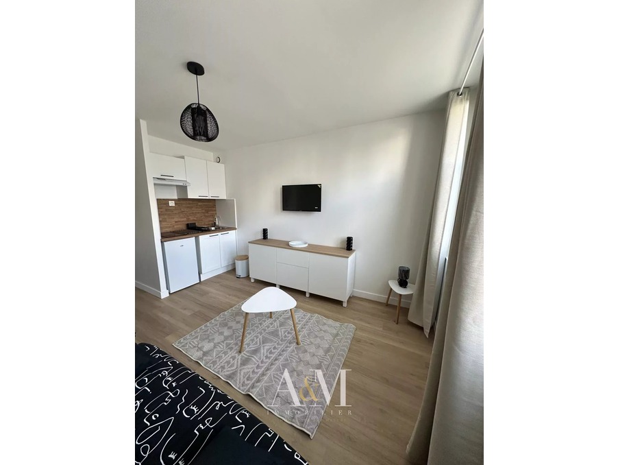 Location Appartement Angoulême  470 €