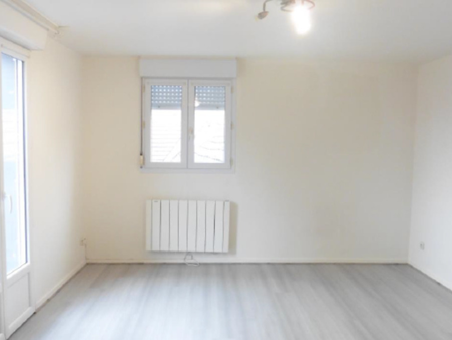 Location Appartement Montfort-l'Amaury  580 €