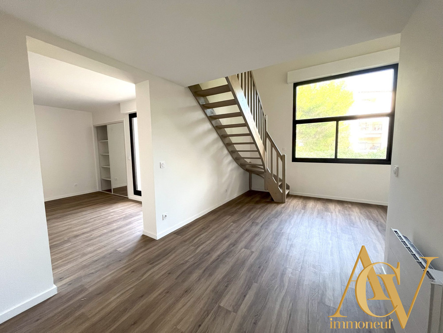 Vente Appartement Six-Fours-les-Plages  333 000 €