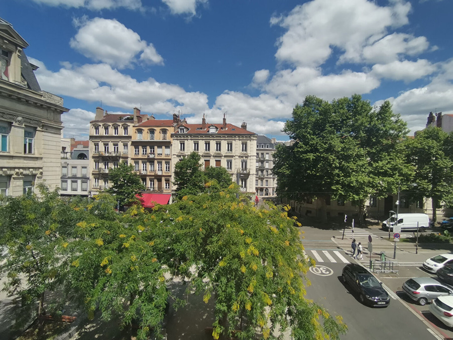 Location Appartement Saint-Étienne  515 €