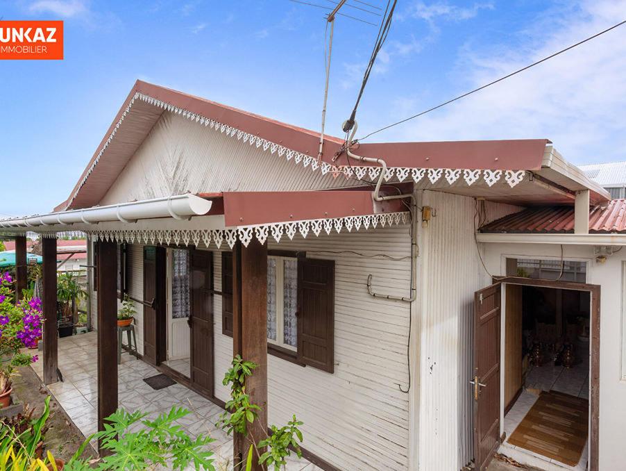 Vente Maison Saint-Pierre  263 500 €