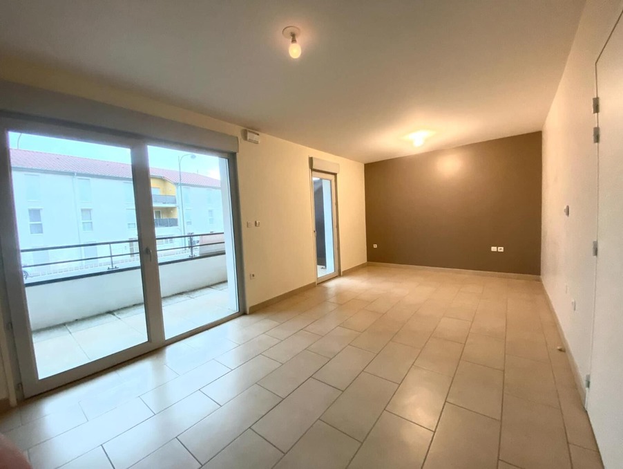 Location Appartement Béligneux  650 €