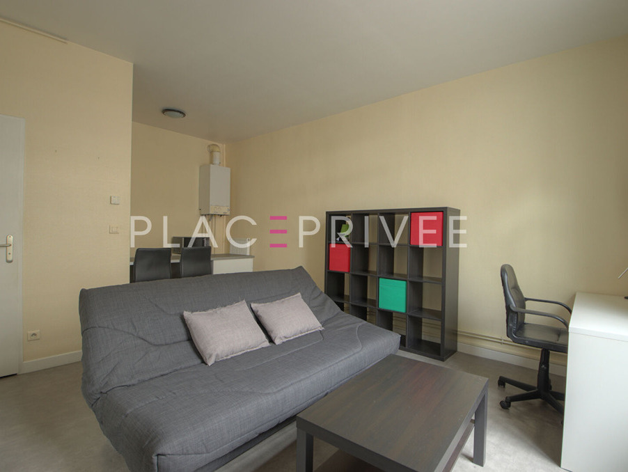 Location Appartement Nancy  420 €