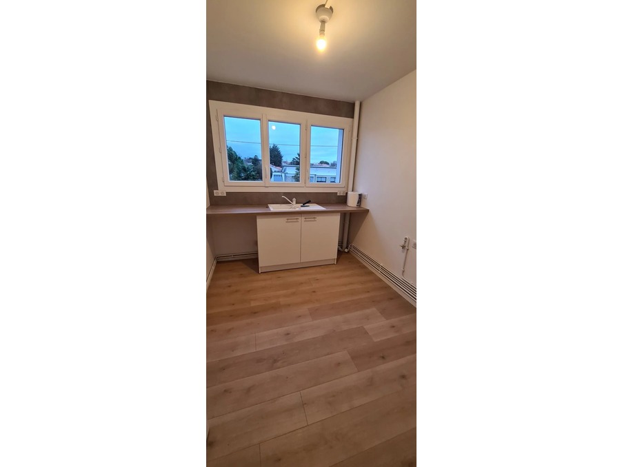 Location Appartement Angoulême  558 €
