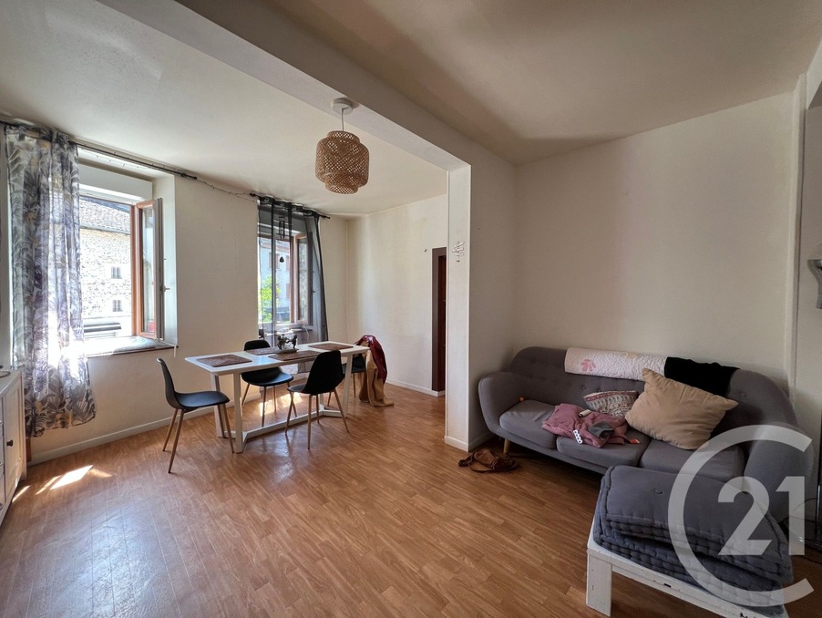 Location Appartement Cazeres  610 €
