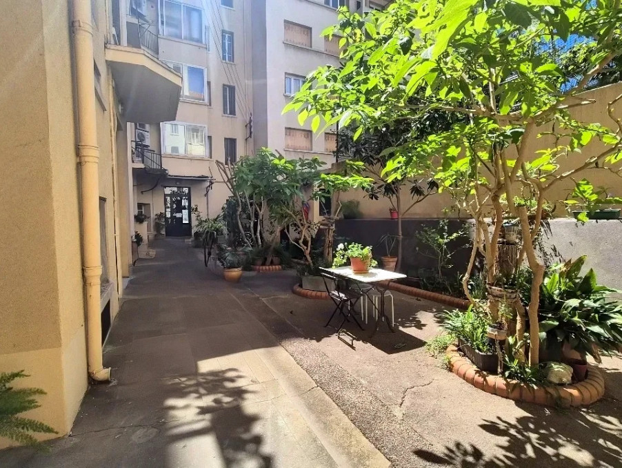 Vente Appartement TOULON  214 000 €