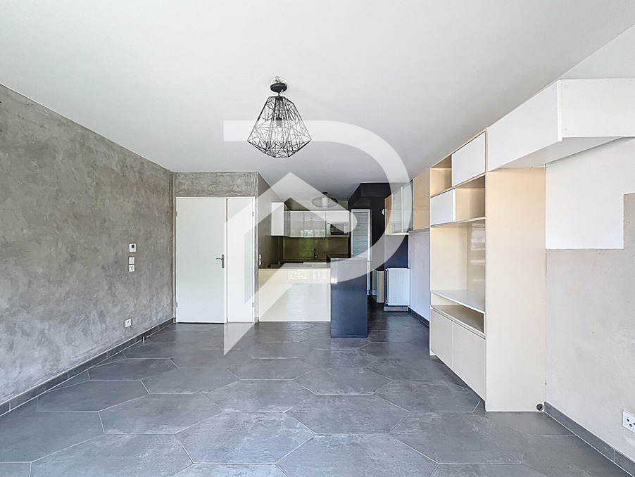 Location Appartement Emerainville 1 200 €