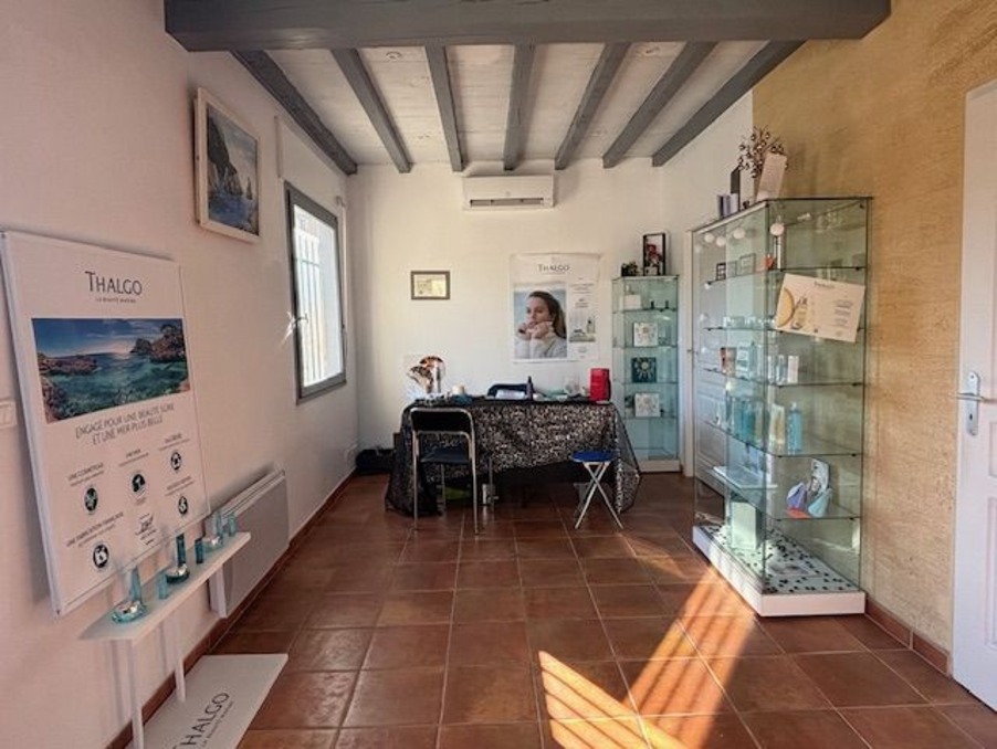 Vente Local VERS PONT DU GARD 17 000 €
