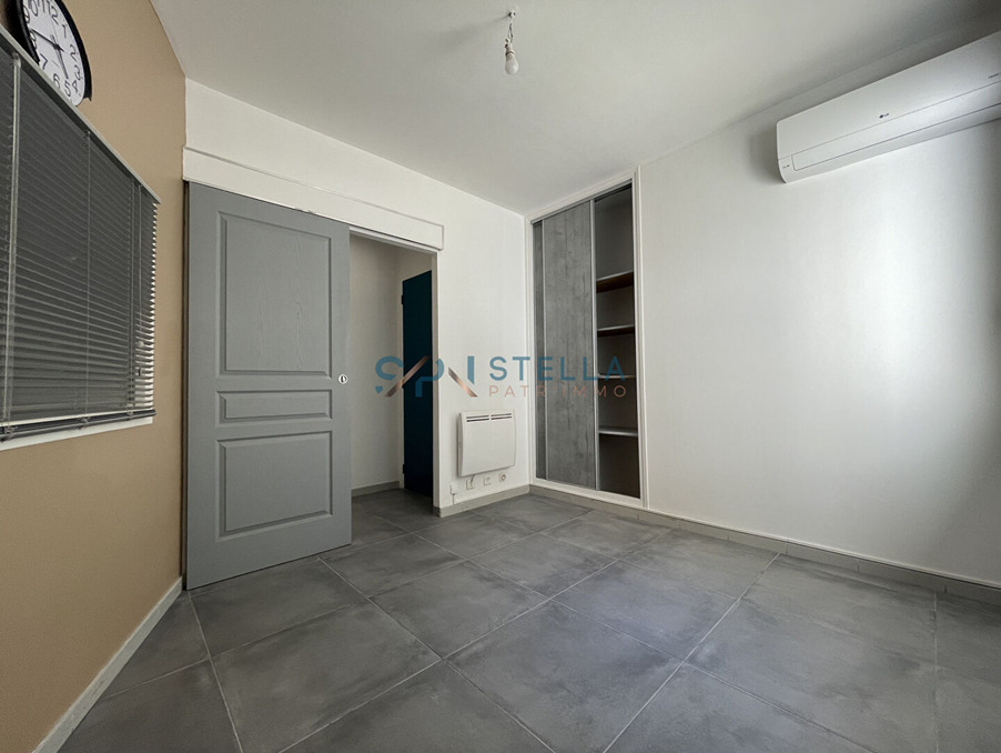 Location Professionnel Ajaccio  430 €