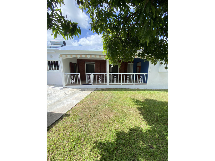 Location Maison Baie-Mahault 1 700 €