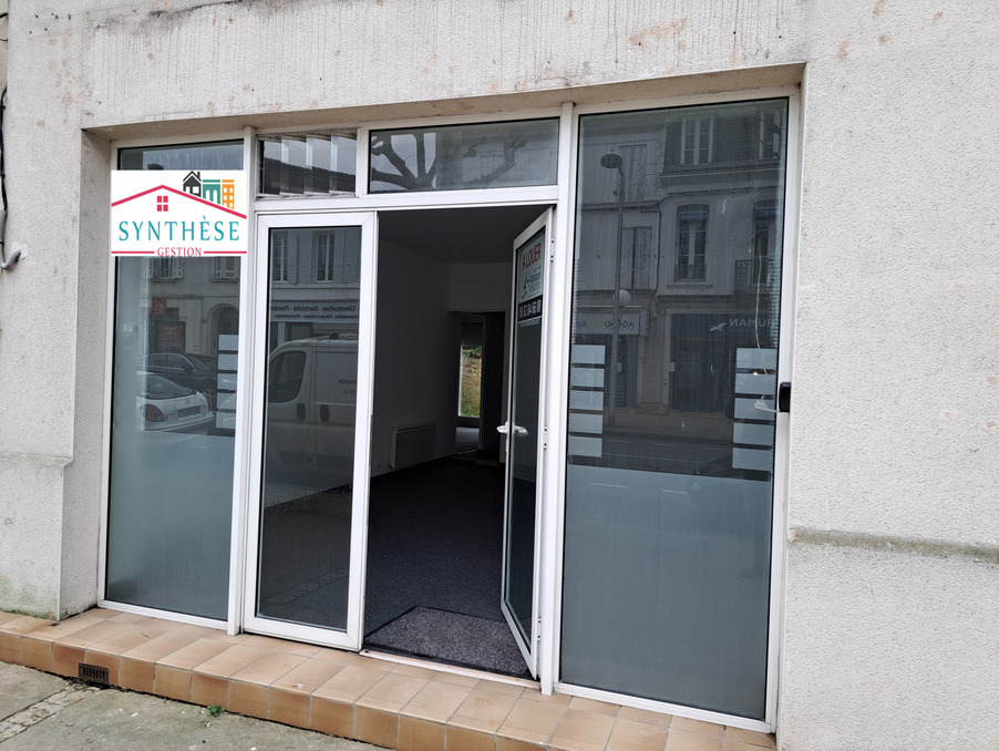 Location Local Saintes  800 €