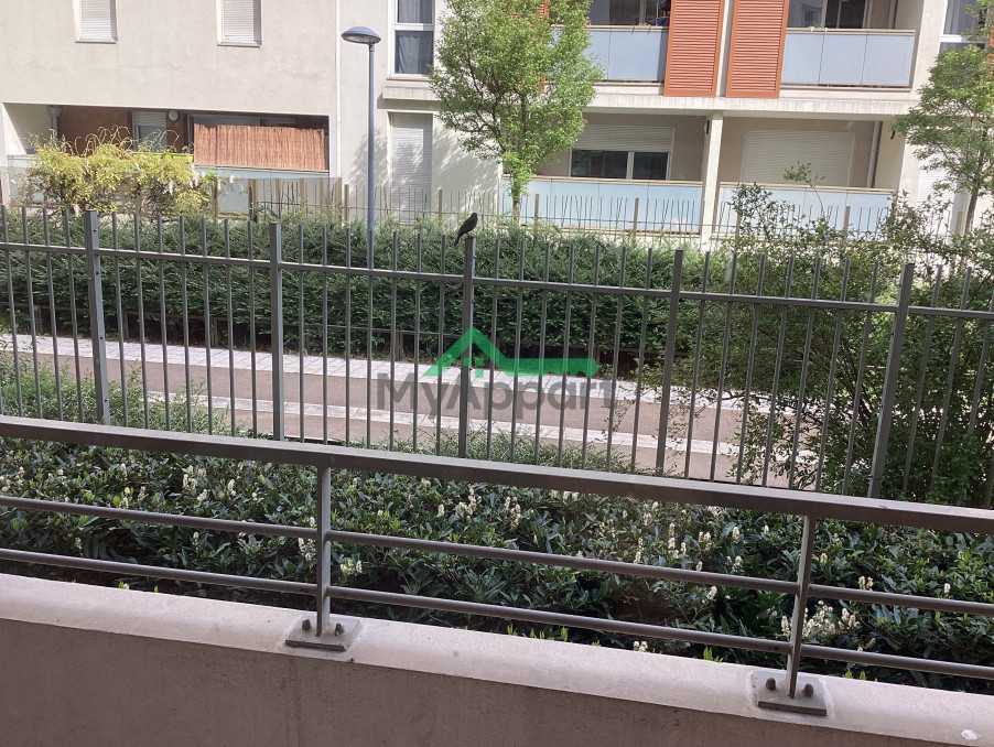 Location Appartement VILLEURBANNE  795 €