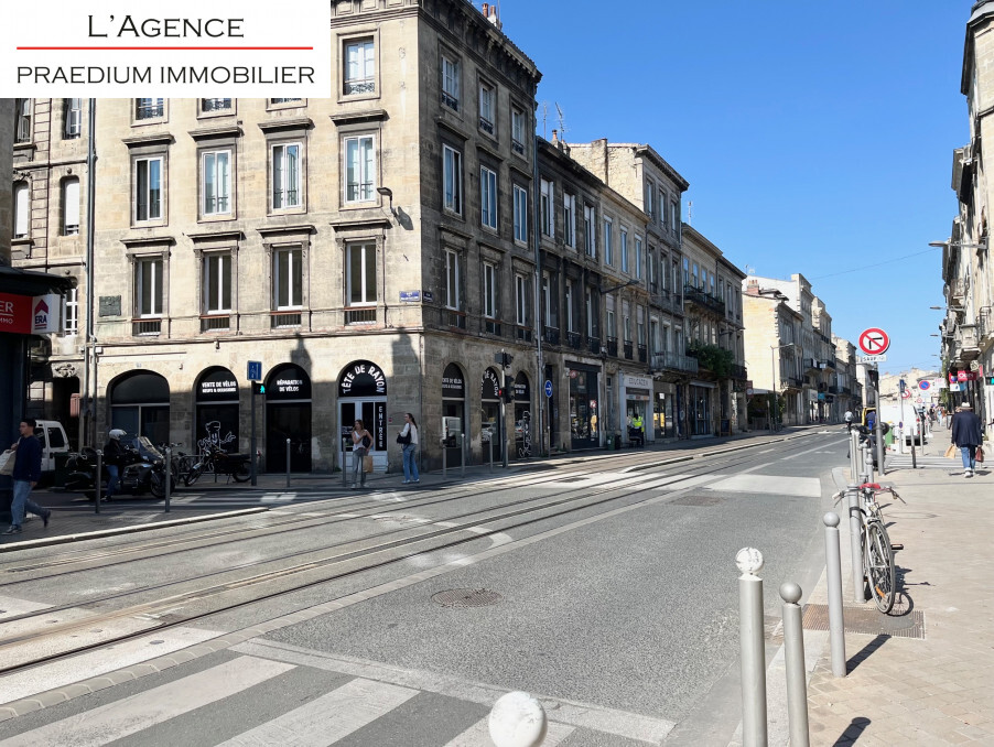 Cession Local BORDEAUX 72 200 €