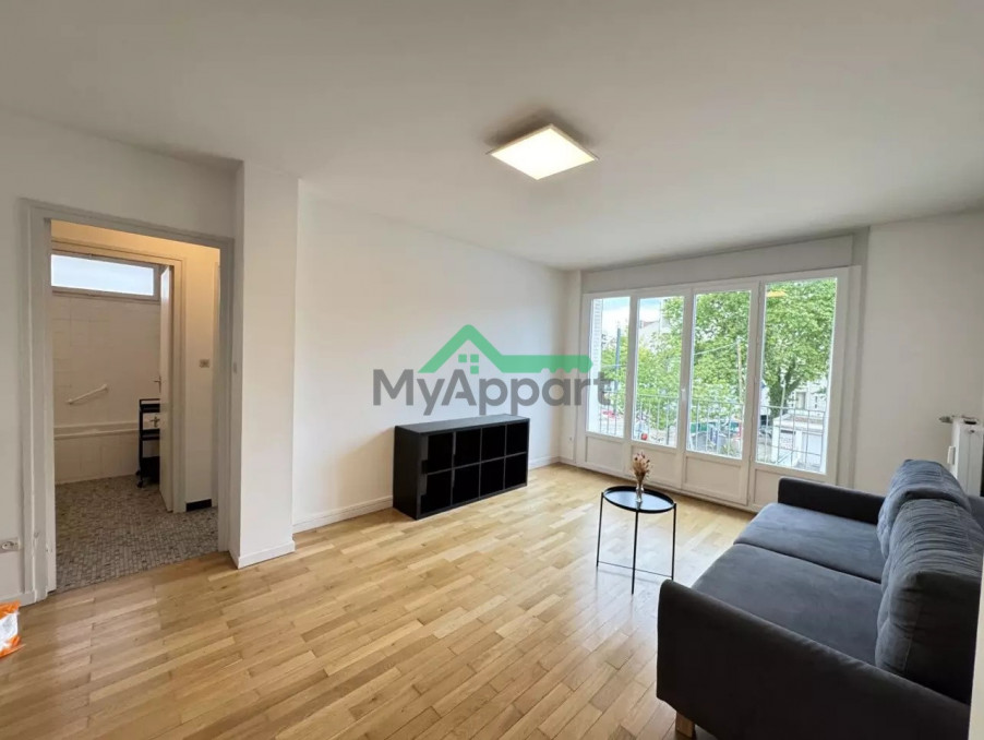 Location Appartement VILLEURBANNE  930 €
