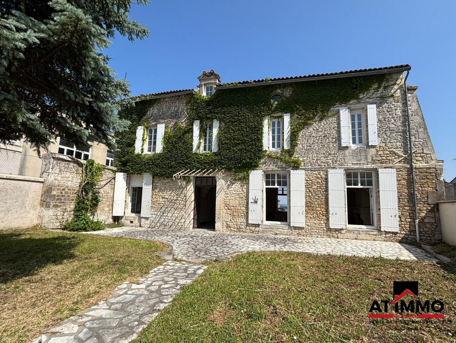 Vente Maison Angoulême  630 000 €