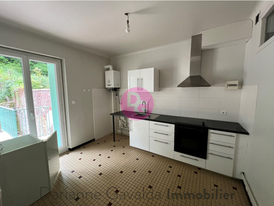 Location Appartement DECAZEVILLE  438 €
