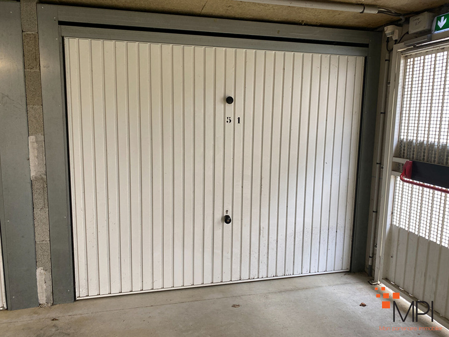 Location Parking L hermitage 92 €