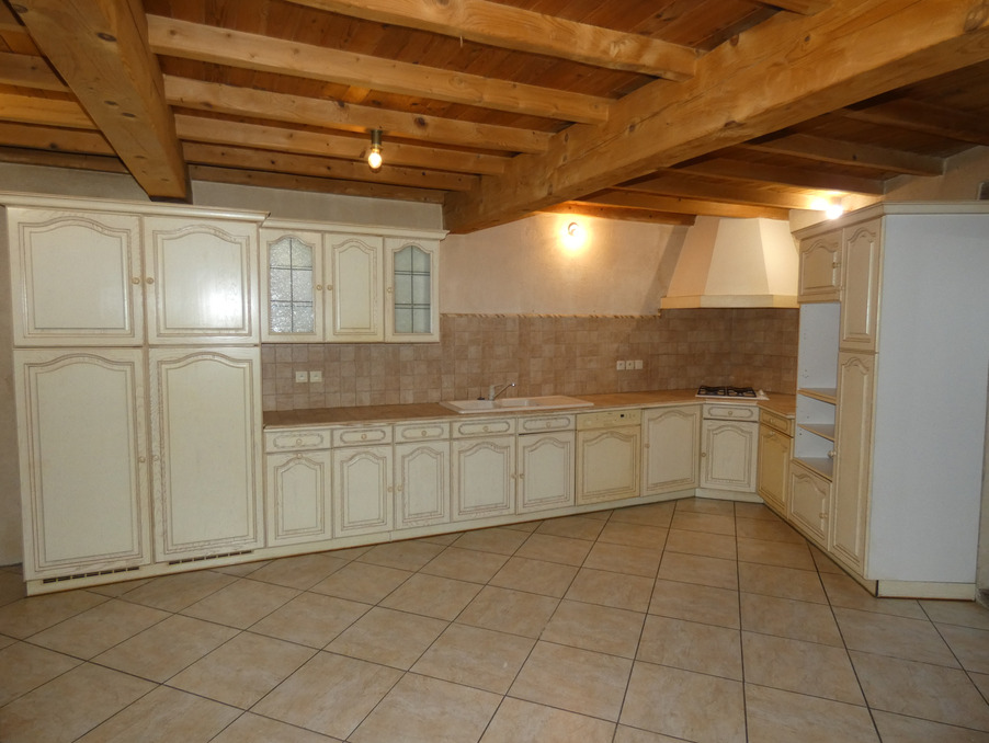 Location Appartement Villegailhenc  600 €