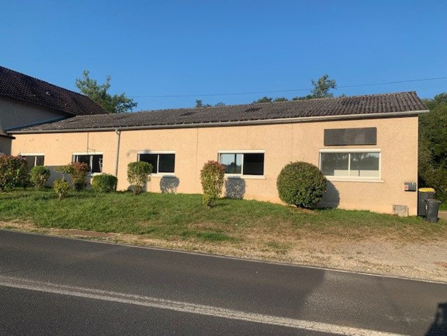 Location Local Cosnac  800 €