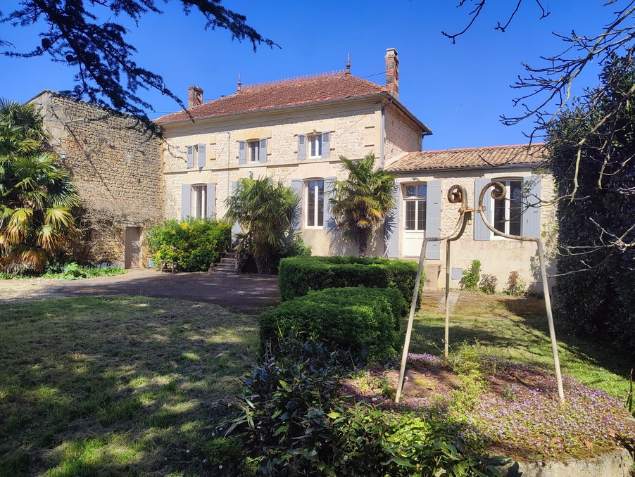 Vente Maison Champagnolles  299 000 €