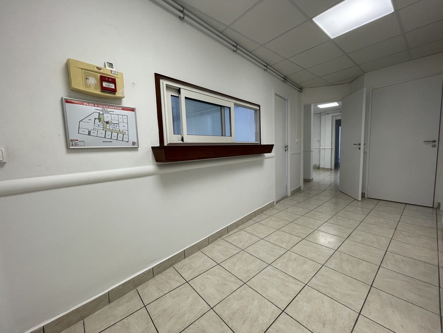 Vente Local Saintes  168 000 €