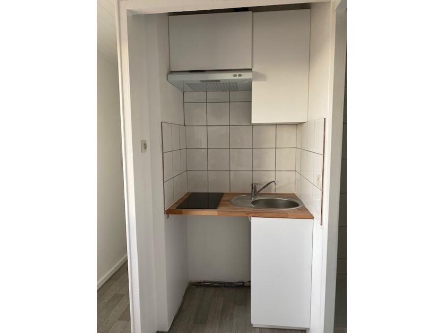Location Appartement MONTPELLIER  460 €