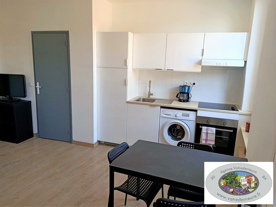 Location Appartement Avignon  650 €