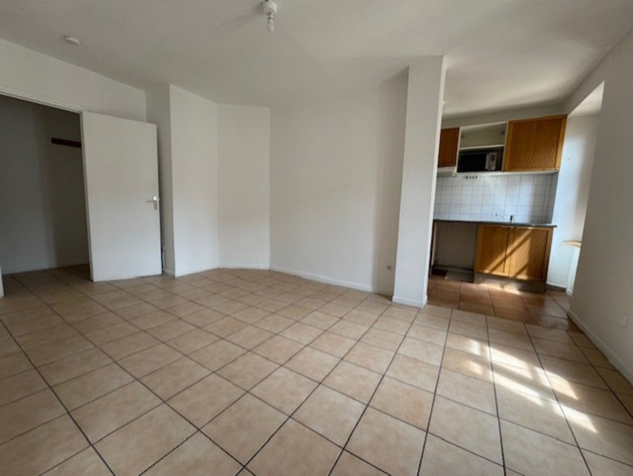 Location Appartement Carcassonne  460 €