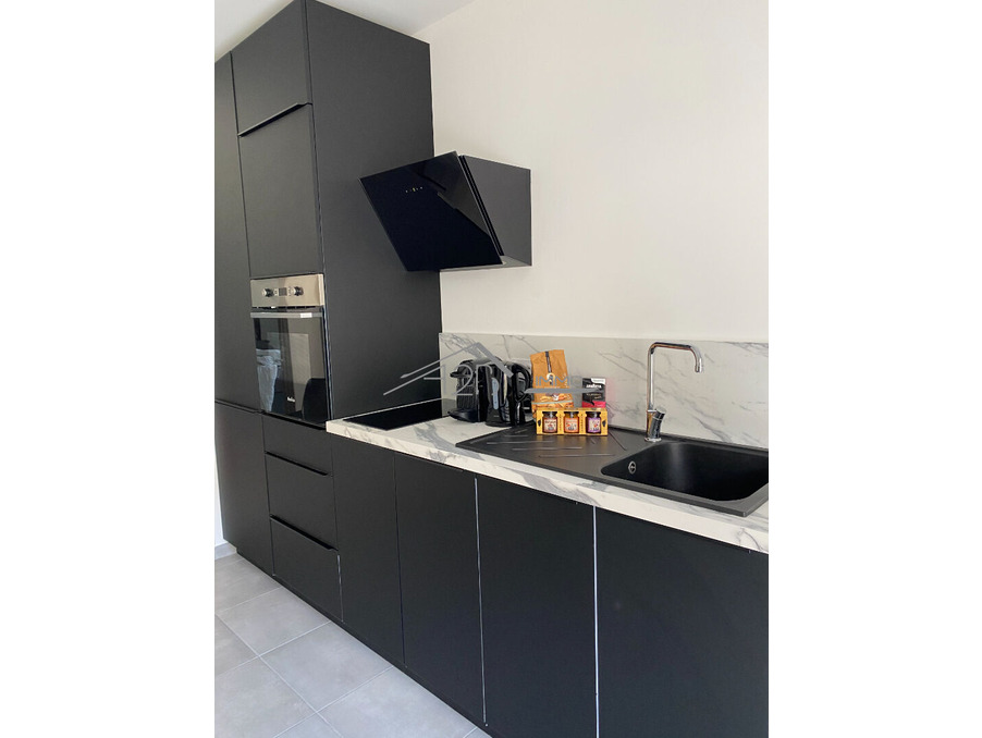 Location Appartement CORTE  670 €