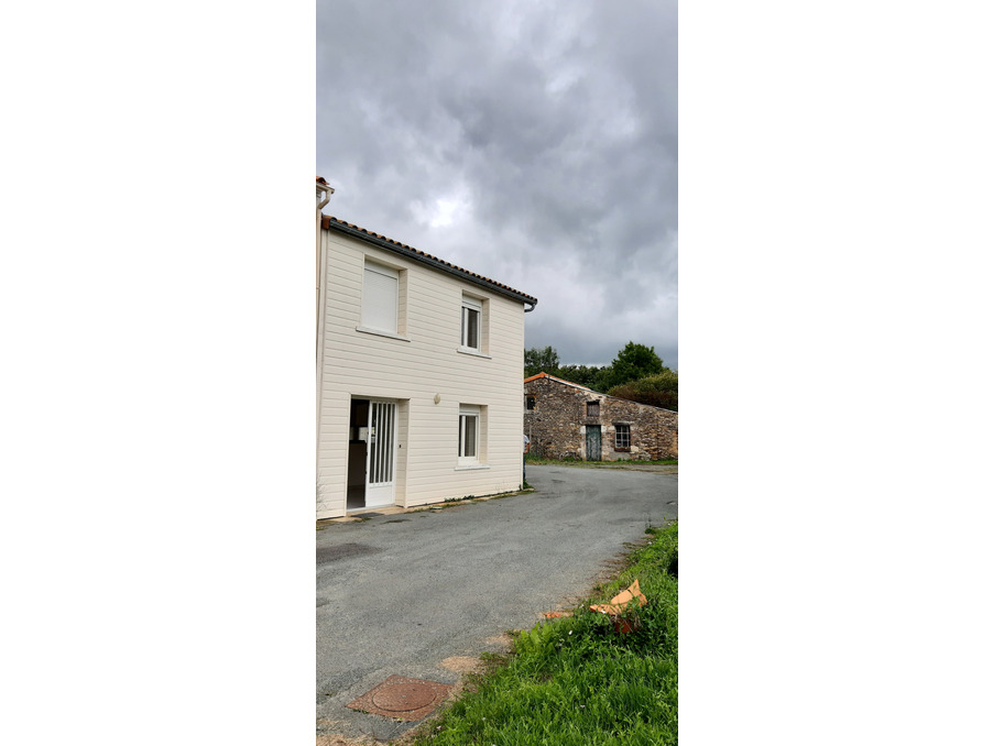 Location Maison La Réorthe  725 €