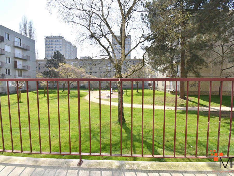 Location Appartement Rennes  382 €