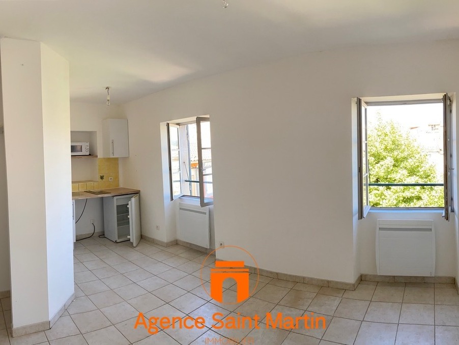 Location Appartement Montélimar  410 €