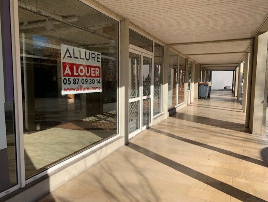 Location Local Malemort 2 703 €
