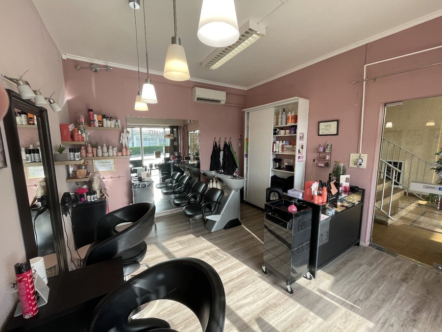 Location Local BEZIERS  599 €