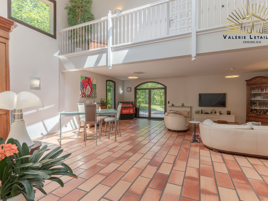 Vente Maison Pompignac  679 000 €