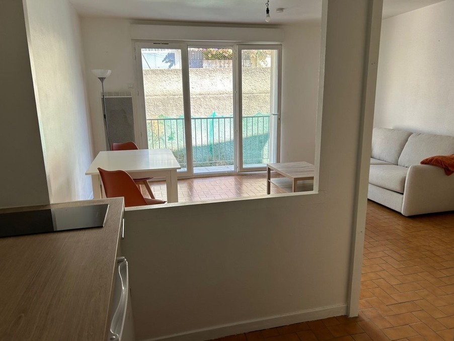 Location Appartement NIMES  500 €