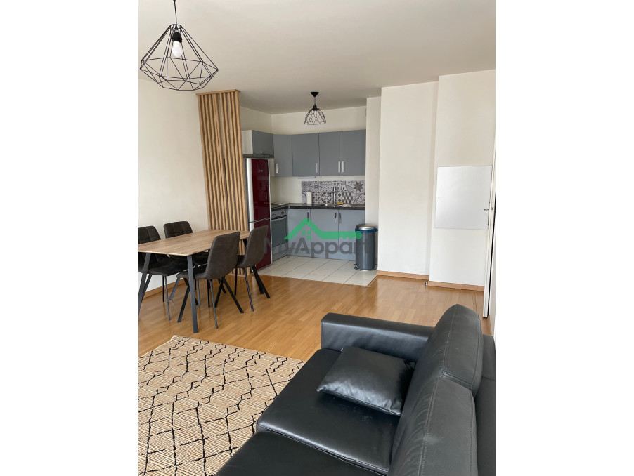 Location Appartement CHOISY LE ROI  970 €