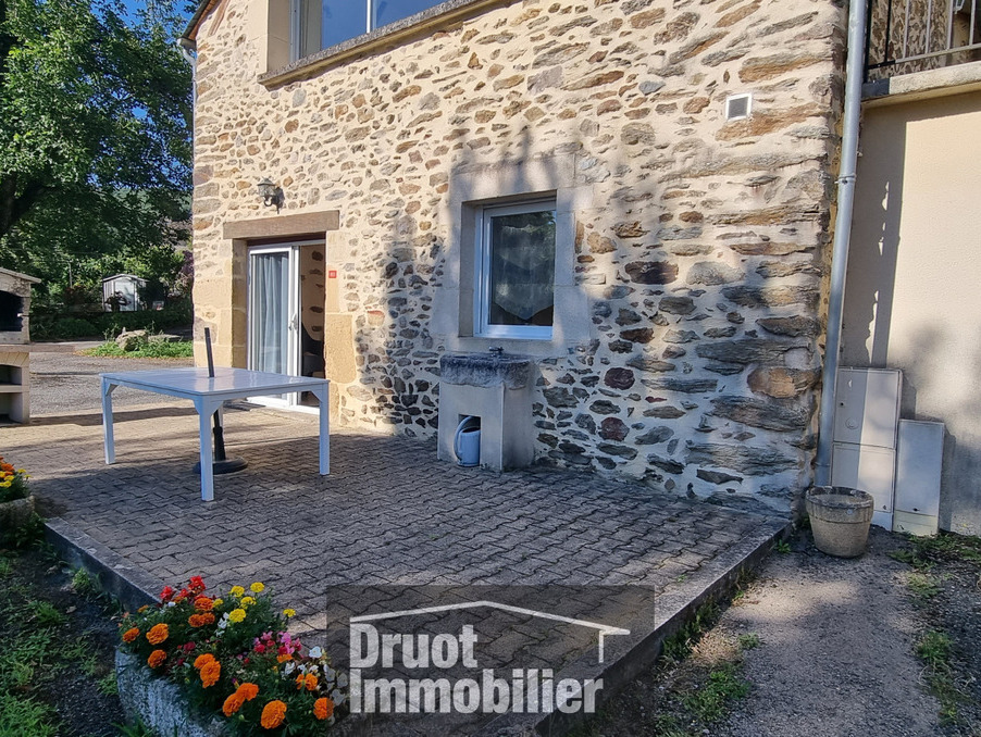 Location Appartement Sainte-Eulalie-d'Olt  565 €