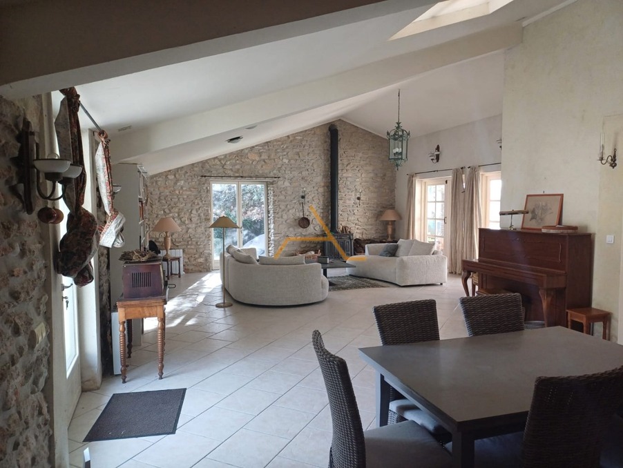 Vente Neuf TAULIGNAN  740 000 €