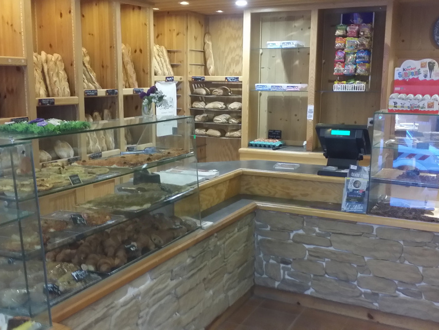 Vente Local Allos  143 000 €