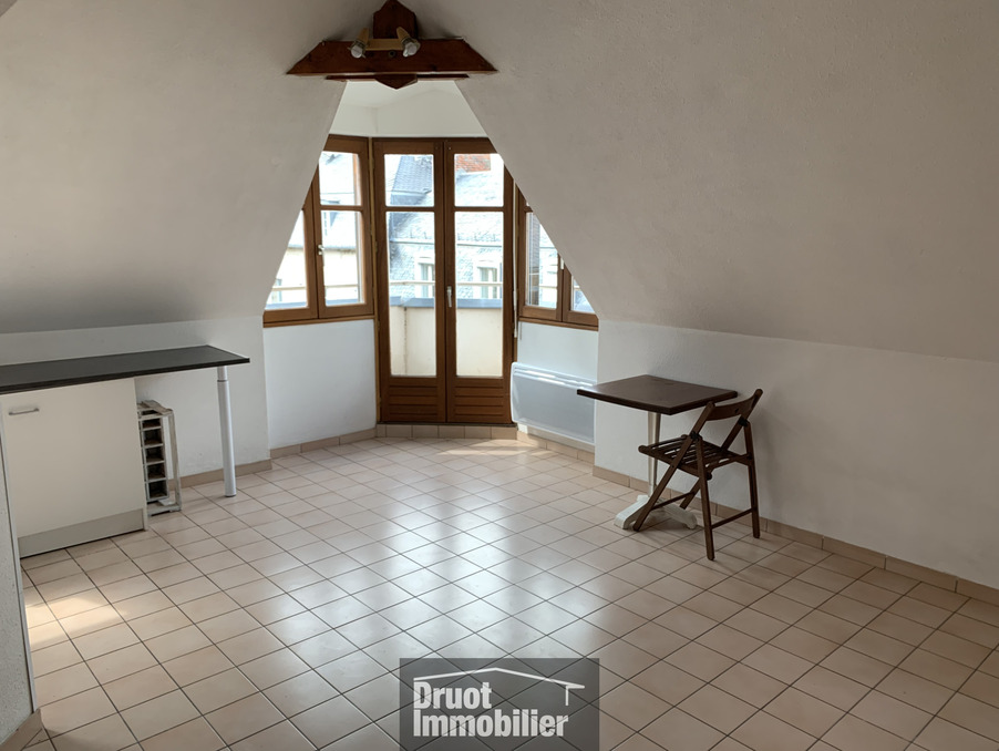 Location Appartement Espalion  300 €