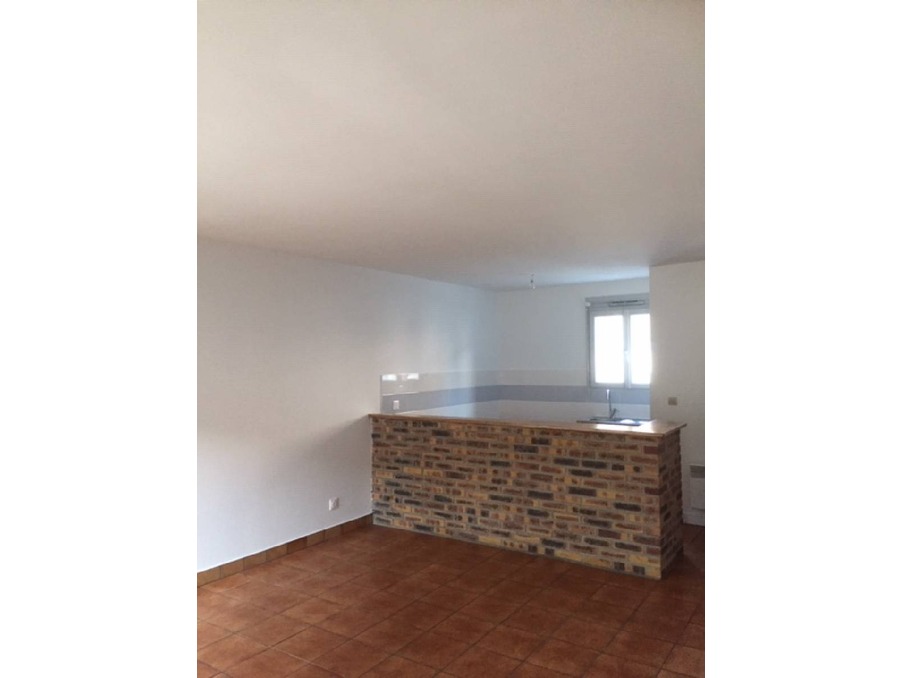 Location Appartement LA VILLE DU BOIS  867 €