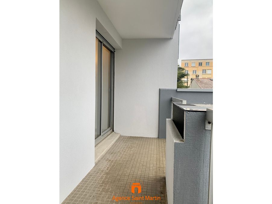 Location Appartement Montélimar  415 €